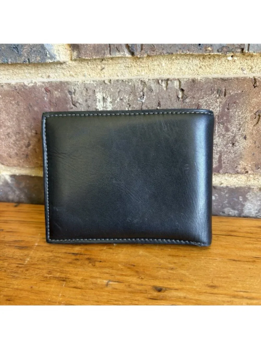 GUESS Genuine Leather Black Wallet Men's Bi-Fold